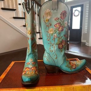 CORRAL boots…with box!